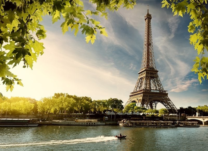 romantická plavba na rieke v Paríži s výhľadom na Eifelovku