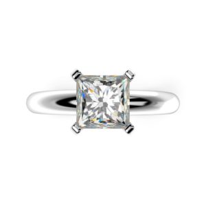 Zásnubný prsteň s jedným diamantom - pohľad zhora